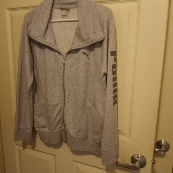 Puma zip up ⭐⭐ - Picture 1 of 6